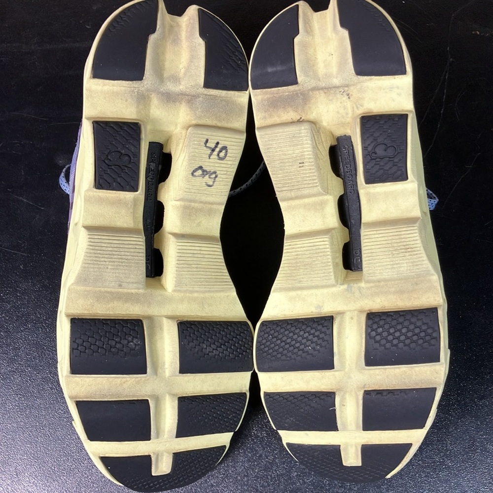 On Cloud Monster Running Athletic Training Sneake… - image 10